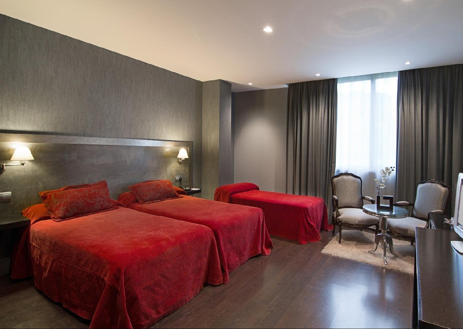 Iberik Santo Domingo Plaza Hotel Oviedo Bagian luar foto